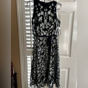 Tahari Midnight Blue and Silver Patterned Midi Dress
